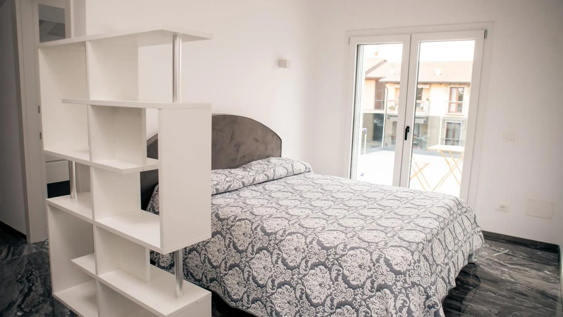 Apartament La Dimora Dell'Aquila Castelnuovo del Garda 0*,  Włochy