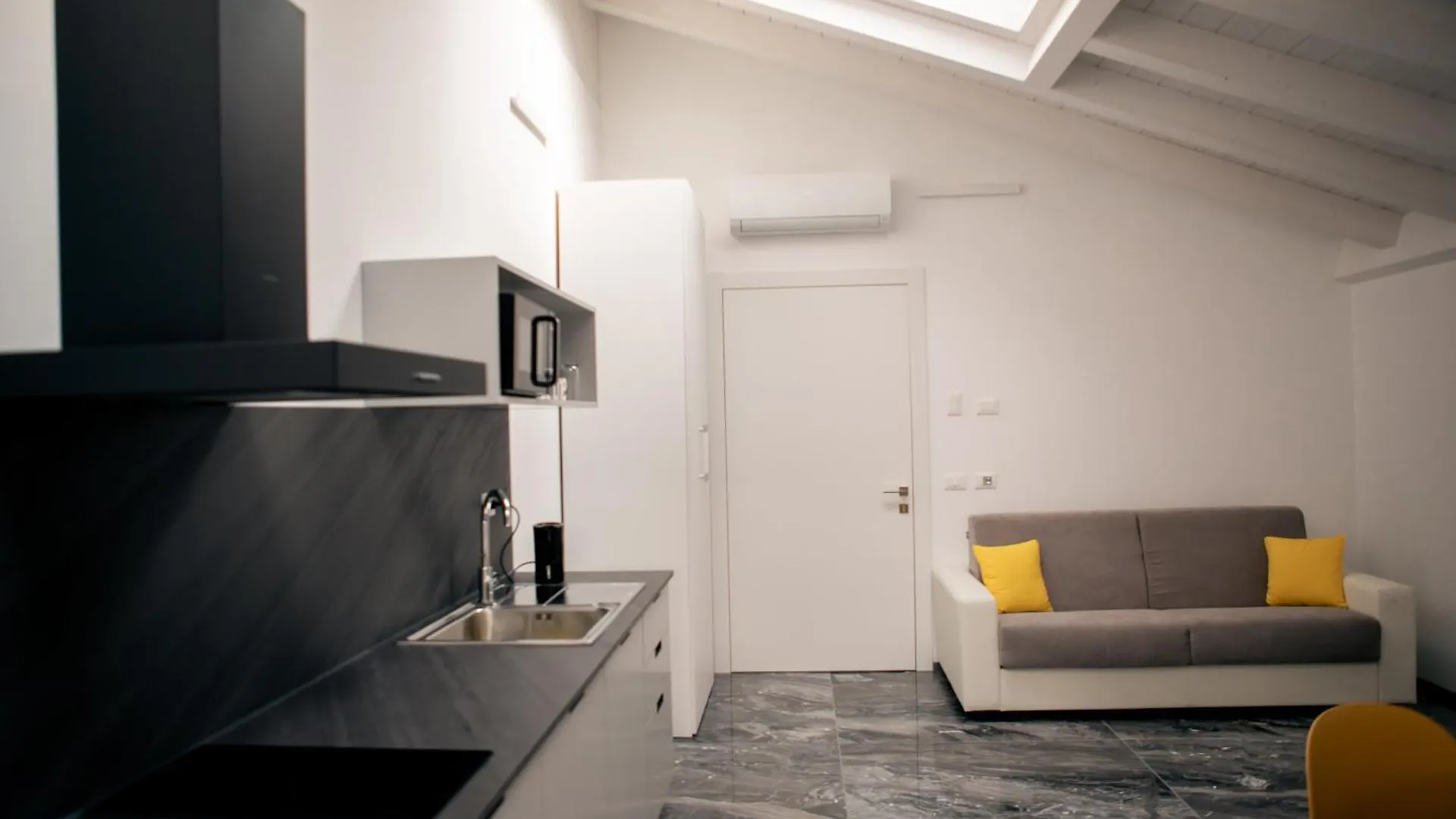 Apartament La Dimora Dell'Aquila Castelnuovo del Garda Włochy