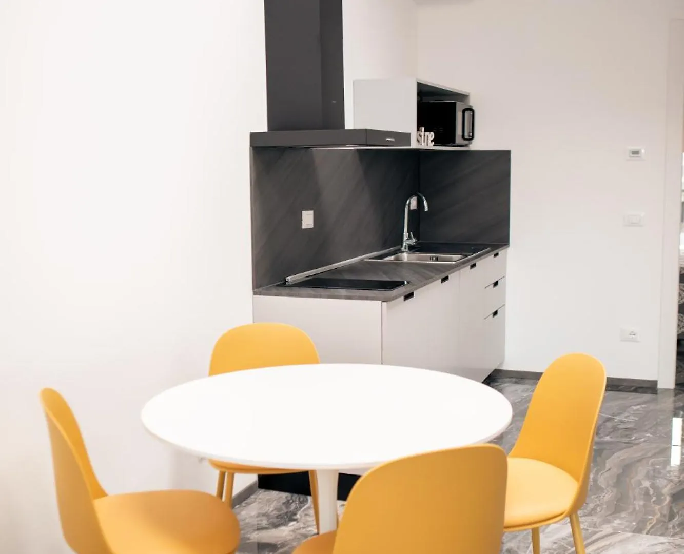 Apartament La Dimora Dell'Aquila Castelnuovo del Garda 0*,  Włochy